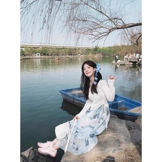 雲南大理旅遊穿搭套裝女早秋抽繩鏤空罩衫紮染半身裙子兩件套甜美