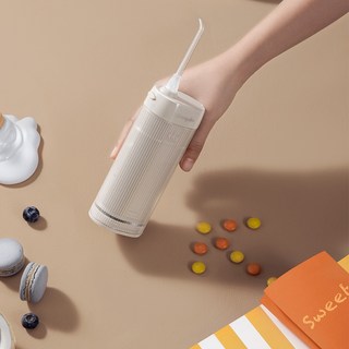 集致沖牙器 便攜式洗牙器 家用正畸專用 口腔牙齒清潔神器 電動水牙線, 1個, V10e芝士白（不含漱口水、噴頭收納盒）