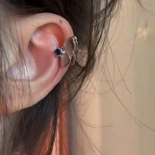 聖誕周邊 冬日圣诞初雪氛围雪花耳骨夹耳洞锆石冷淡风秋冬轻奢高级气质耳夹