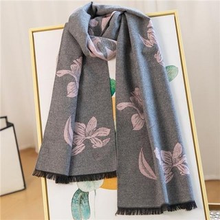 仿羊毛保暖圍巾，適合媽媽與長輩的冬季禮物，附禮盒裝