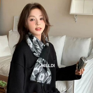 2025純羊毛混紡針織毛線圍巾，日韓系素色百搭暖暖插孔新款