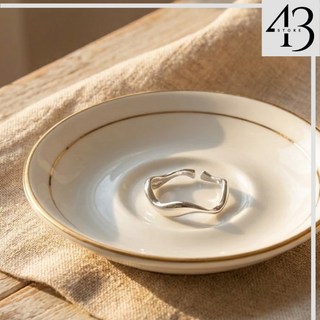 43STORE 扭曲波浪銀色戒指