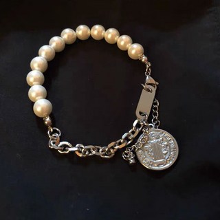 鴻利首飾廠 新款ins網紅冷淡風昭和風圓牌珍珠手鏈 男潮節簡約小衆設計手鏈女