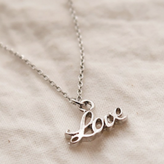 MOOLDN love 알파벳 펜던트 도금 체인 목걸이