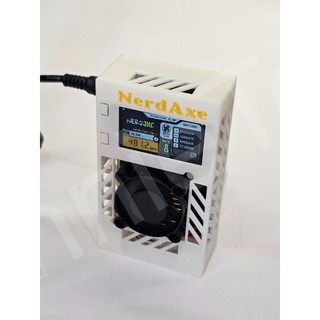 NerdAxe 礦機 中文顯示 600G 算力, 白色色外殼含主機