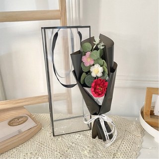 玫瑰花束/情人節花束/畢業花束/母親節花束/乾燥花束/康乃馨花束/生日花束/婦女節禮物, 黑框透明禮物袋（不含花）, 1個