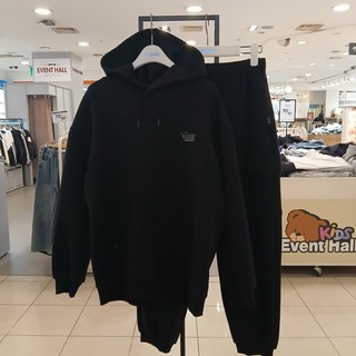 6층 에꼴리에 25년 겨울신상 편하고 멋진 스몰 레터링 에어쿠션 후드티+조거 바지 세트 25D0733 0734