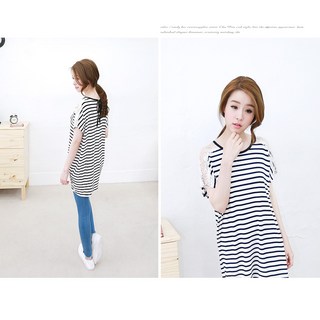 條紋蕾絲拼接長版T恤，均碼