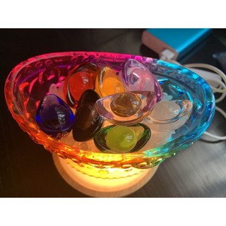 畫意坊 招財進寶琉璃聚寶盆 開運招財擺件 復古刻花浮雕辦公室療癒小物 七彩元寶聚寶盆 防小人