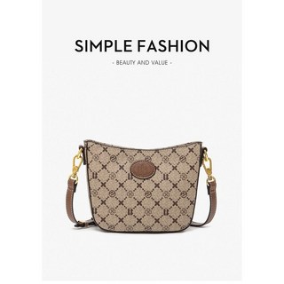 중년 여성 패션 여성 크로스백 핸드백 가방