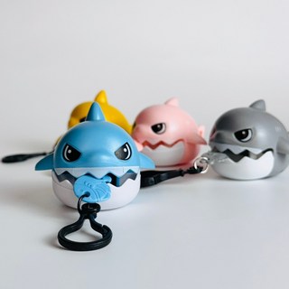 鯊魚拉線咬牙鯊魚掛件，趣味解壓大魚吃小魚包包掛飾，創意可愛小鯊魚鑰匙圈, 1個, 藍色鯊魚活動價(商品一樣)