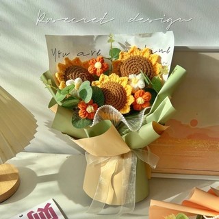 麥麥先生百貨 毛線鈎織玫瑰 情人節禮物 閨蜜禮物, 中花束向日葵綠【送禮袋+燈+賀卡】, 1個
