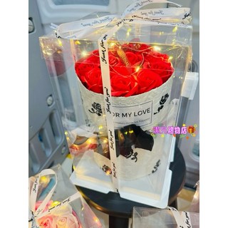 香皂玫瑰花束禮盒：聖誕節/生日/情人節/母親節/畢業告白求婚花束 可客製急單, 1個, 白色禮盒