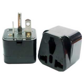 冷氣220V轉萬國插座轉換插頭 (台灣), 1個