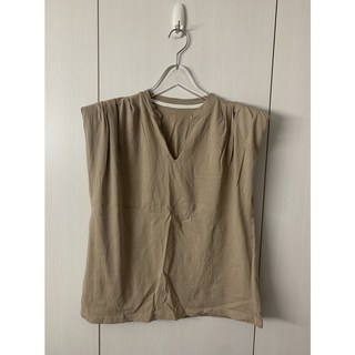 V領小墊肩無袖上衣