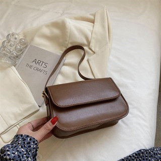 IFaith 韓版復古感磁扣小方包 馬鞍包 肩背包 B0014