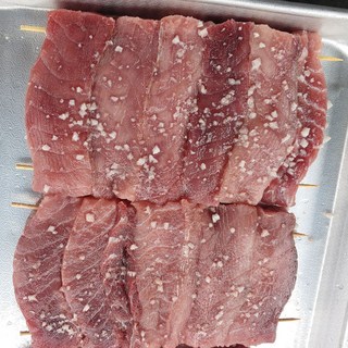 우렁각시 상어고기 돔배기 700g 1kg 산적 제수용, 02_간이된돔베기꼬치(700~800g), 1개