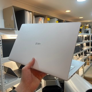 2020 엘지그램 i7-8565U//15.6인치/15ZB990 WIN11 Pro 화이트 512GB 코어i7