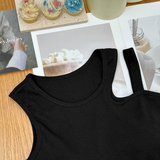 【Fee現貨6色】ins風斜肩胸墊背心 女上衣 女背心 胸墊背心 斜肩上衣 削肩背心 寬肩帶 挖肩背心