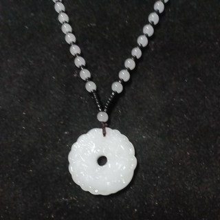 羊脂白玉平安扣雕刻項鍊，保平安招好運，簡約時尚設計，優質玉石材質，送禮自用首選