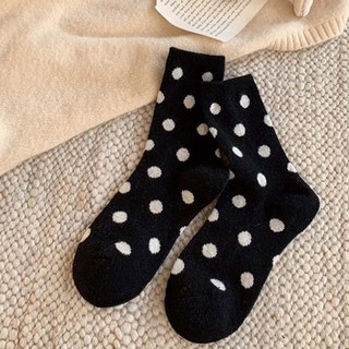 鹿拉拉 LU-LALA 冬季圓點羊毛女中筒襪，加厚保暖馬卡龍色系，均碼36-40，可愛時尚兼具