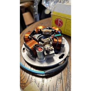 Vespa 偉士牌 老車 PX150 電盤 內仁 五線 發電機。白金式。非cdi式 電子點火 電盤PX150E, 1個, 非cdi式點火 白金