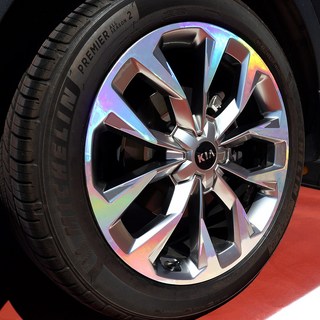 [비브랜드]와이앤유 20인치 타이어 휠마스크 휠 라인 기스방지 홀로그램 스티커 보호필름 쏘렌토MQ4 호환, 실버홀로그램, 1개