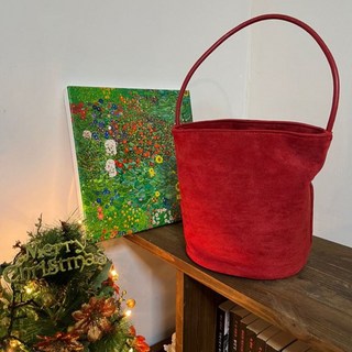 깜찍 스웨이드 토트백