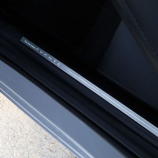 차이룸 신형 아반떼 CN7 호환 알루미늄 발판 도어스텝 기스방지 커버 몰딩