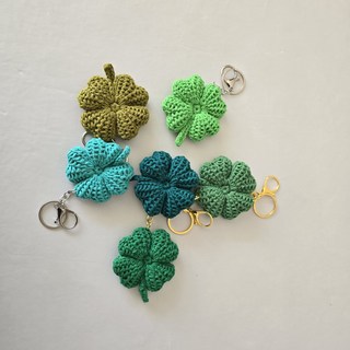 네잎크로버 뜨개키링 행운의부적 통통한네잎크로버 네잎크로바뜨기 빅사이즈뜨개크로바, 그린, 은색, 1개