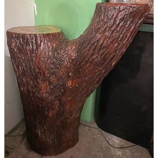台灣大樟木檯座，保留樹皮樟木原貌，天然擺飾座，重油閃光花紋，原木大氣擺件