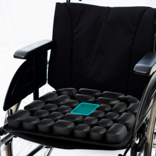 휠체어 전용 에어방석 욕창 및 꼬리뼈 보호 에어펌프 필요 없이 휴대용 접이식, 1개, 검정