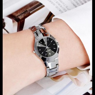 커플용 다이얼 커팅 쿼츠 시계 비즈니스 패션 아날로그 달력 손목 시계 발렌타인 선물 남성 및 여성용 날짜 시계 2 개