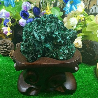 晴緣水晶 孔雀石原礦（帶羽毛）附座，天然礦石擺件，居家裝飾品，提升空間質感