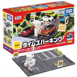 多美卡 Times 停車場玩具組，兒童停車場模型玩具，模擬停車場景，安全材質, 1個