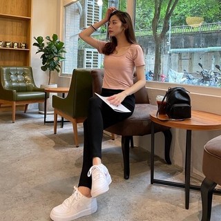 Aries 雙U領燙金短版上衣 (出清特價品)