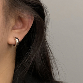 金屬圓圈耳夾，無耳洞女復古質感小巧耳環