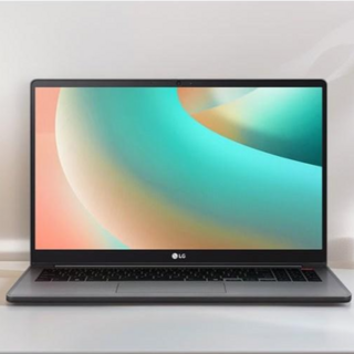 LG 울트라 PC 15인치 키보드와 화면