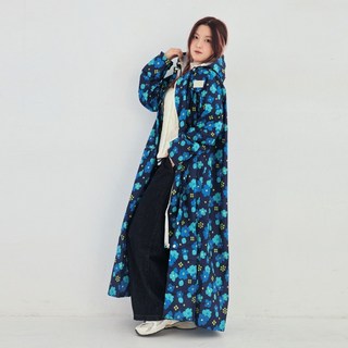 RAINSTORY 前扣式連身雨衣L號(沁藍花海)，輕便舒適，時尚花色，雨天出行必備