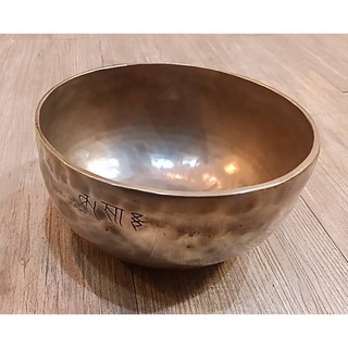 極品 尼泊爾頌缽 3銘文 18.5公分, 1個