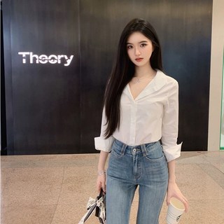 2024年秋新款好身材通勤露思白色v領襯衫長袖女小個子女裝上衣女衣服