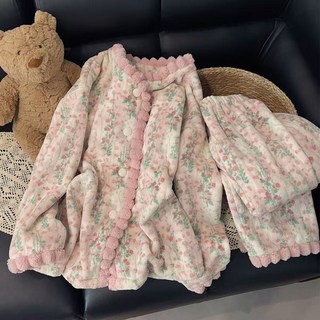 AURALA 여성 겨울 극세사 거즈면 와이드 브이넥 프린트 파자마 상하세트 기모 파자마 실내복 세트