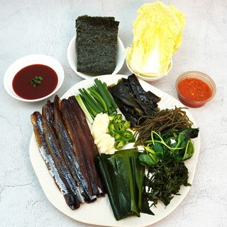 [미식한가] 맛이다른 포항 엄마손 과메기 +야채세트, 1세트, 포항 구룡포 과메기 7미(14쪽)+야채세트