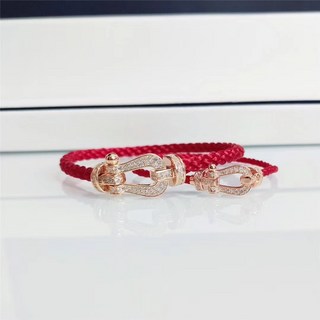 馬蹄釦滿鑽紅繩手鍊