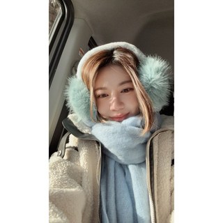 純色軟糯蓬鬆圍巾 冬季保暖仿羊絨披肩 百搭淺藍款