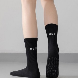 瑜伽襪中筒地板襪，硅膠室內純色普拉提運動襪