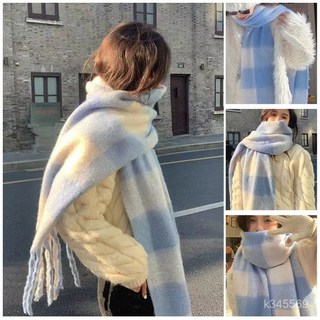 奶油藍白格子馬海毛圍巾，蓬鬆保暖圍脖