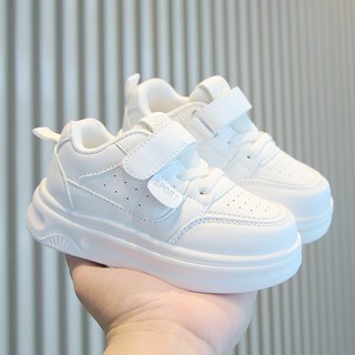 兒童小白鞋2025春鞦新款男童運動鞋輕便女童休閒闆鞋軟底寶寶鞋子