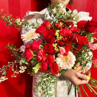 신선보장 주말배송 아르띠콜로 생화 꽃택배 (컬러맞춤 + 줄기 컨디셔닝 완료), 5개, 레드 꽃송이수