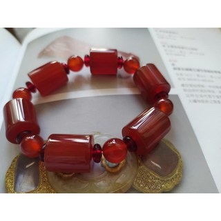 珍藏 天然原礦 南紅瑪瑙 桶珠大紅袍 手圍17cm手鍊 手珠